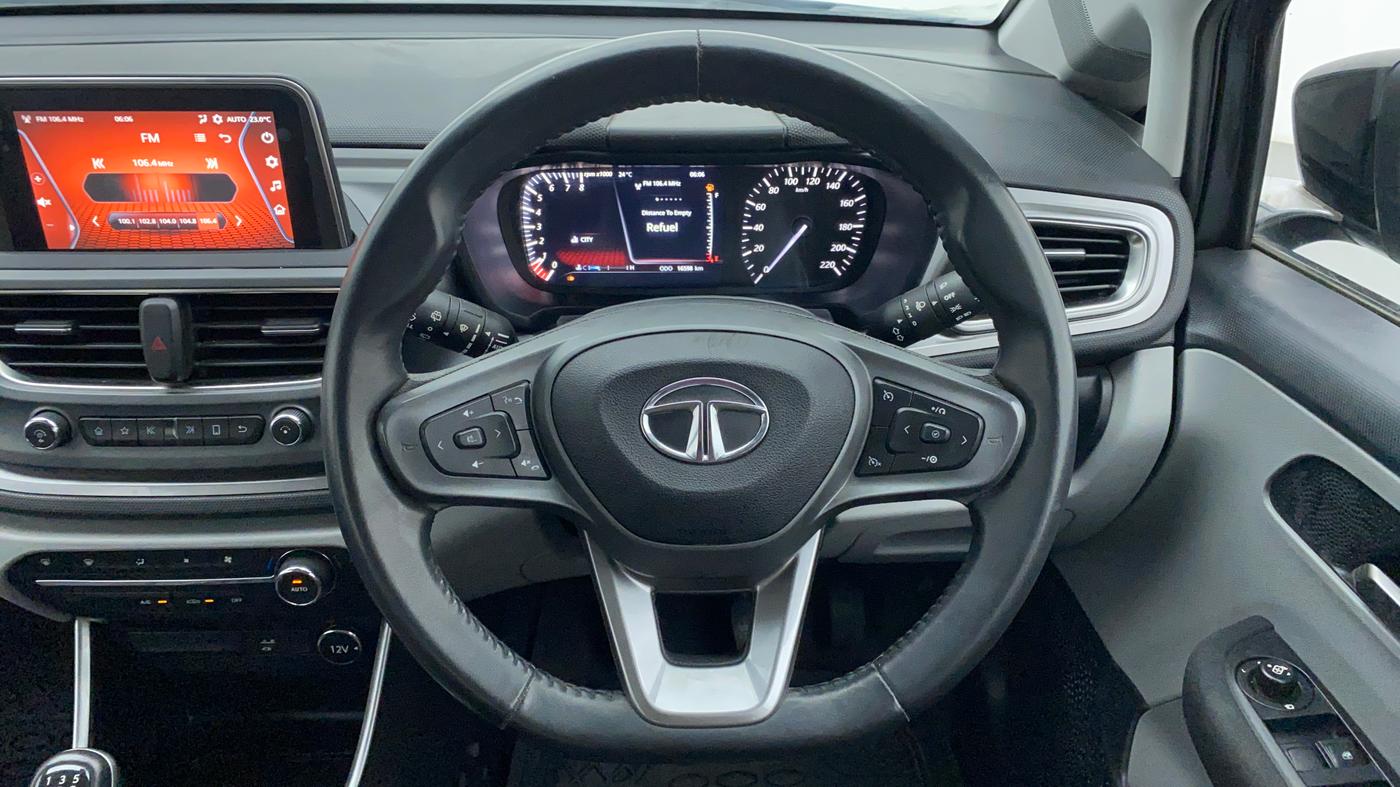 2020 Tata ALTROZ XZ 1.2, Petrol, Manual, Steering Wheel Close Up