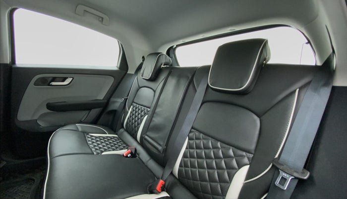 2020 Tata ALTROZ XZ 1.2, Petrol, Manual, Right Side Rear Door Cabin