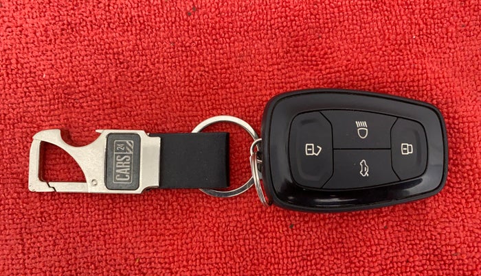 2020 Tata ALTROZ XZ 1.2, Petrol, Manual, Key Close Up
