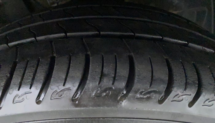 2020 Tata ALTROZ XZ 1.2, Petrol, Manual, Left Rear Tyre Tread
