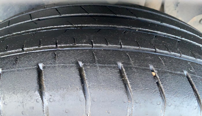 2021 Hyundai Creta SX EXECUTIVE 1.5 PETROL, Petrol, Manual, 23,918 km, Left Rear Tyre Tread