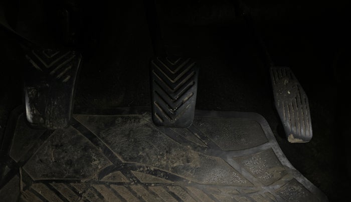 2013 Hyundai Eon ERA +, Petrol, Manual, 47,660 km, Pedals