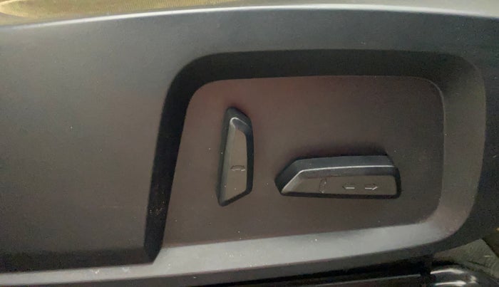 2021 Tata Safari XZA PLUS, Diesel, Automatic, 57,303 km, Driver Side Adjustment Panel
