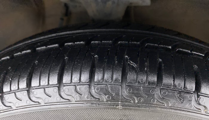 2013 Hyundai i10 MAGNA 1.2 KAPPA2, Petrol, Manual, 59,699 km, Right Front Tyre Tread
