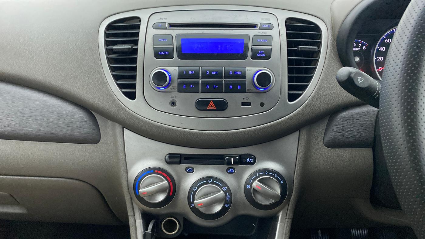 2013 Hyundai i10 MAGNA 1.2 KAPPA2, Petrol, Manual, 59,699 km, Air Conditioner