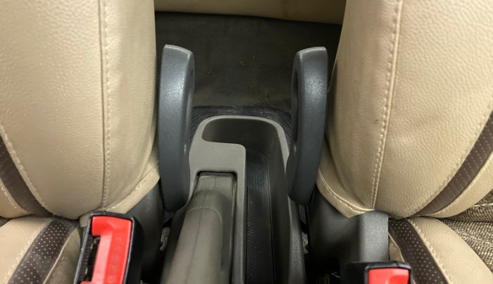2013 Hyundai i10 MAGNA 1.2 KAPPA2, Petrol, Manual, 59,699 km, Driver Side Adjustment Panel