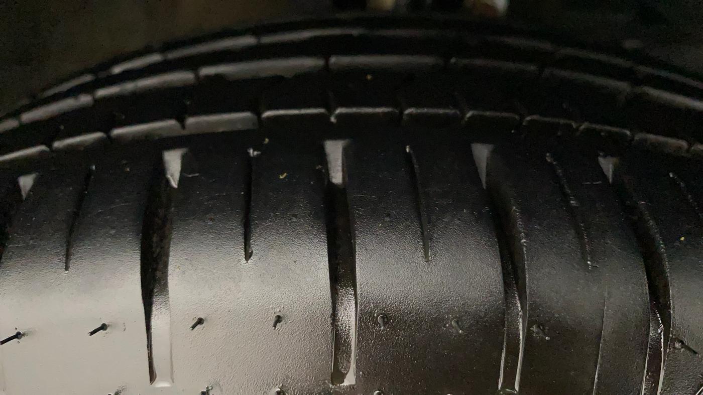 2021 Maruti Baleno ZETA PETROL 1.2, Petrol, Manual, 2,934 km, Right Front Tyre Tread