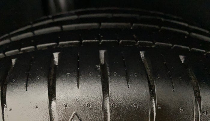2021 Maruti Baleno ZETA PETROL 1.2, Petrol, Manual, 2,934 km, Right Rear Tyre Tread