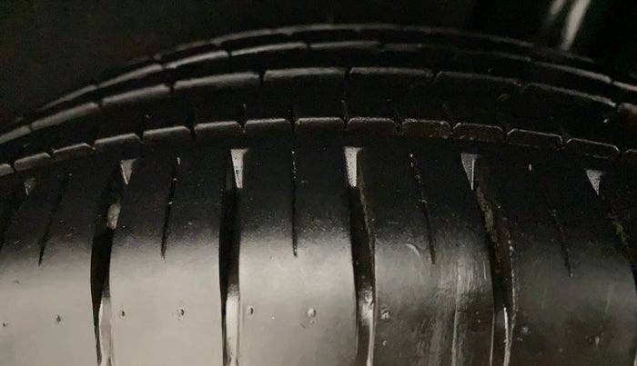 2021 Maruti Baleno ZETA PETROL 1.2, Petrol, Manual, 2,934 km, Left Rear Tyre Tread