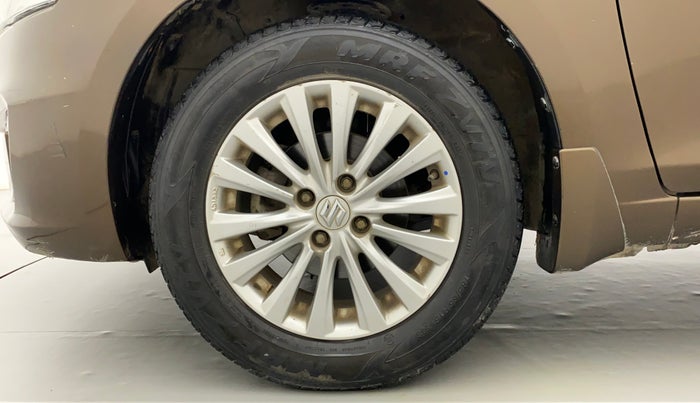 2015 Maruti Ciaz ZXI, Petrol, Manual, 52,038 km, Left Front Wheel