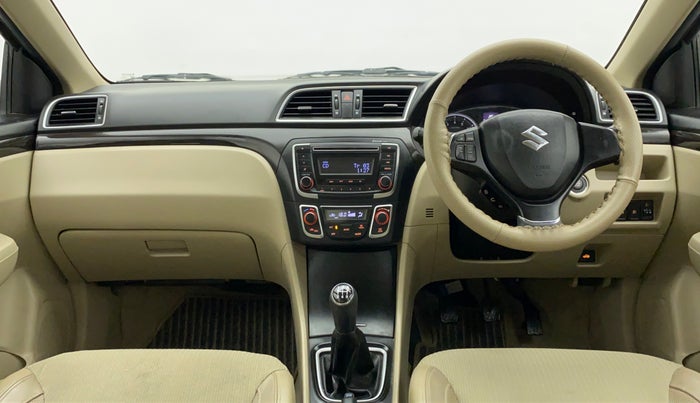 2015 Maruti Ciaz ZXI, Petrol, Manual, 52,038 km, Dashboard