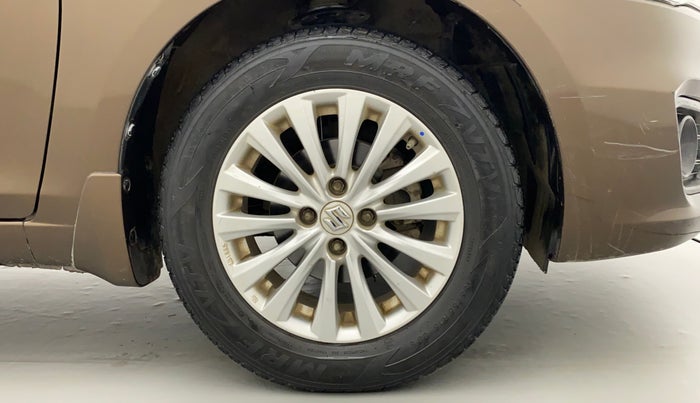 2015 Maruti Ciaz ZXI, Petrol, Manual, 52,038 km, Right Front Wheel