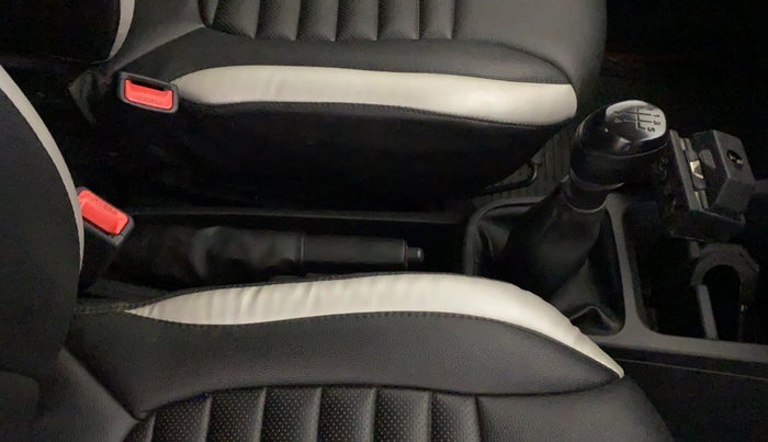 2021 Renault Kwid RXL 1.0, Petrol, Manual, 30,248 km, Gear Lever