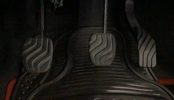 2021 Renault Kwid RXL 1.0, Petrol, Manual, 30,248 km, Pedals