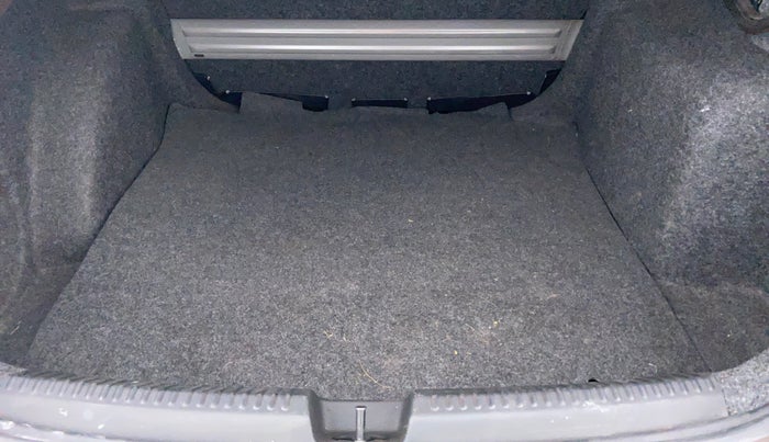 2018 Volkswagen Vento COMFORTLINE PETROL, Petrol, Manual, 24,137 km, Boot Inside View