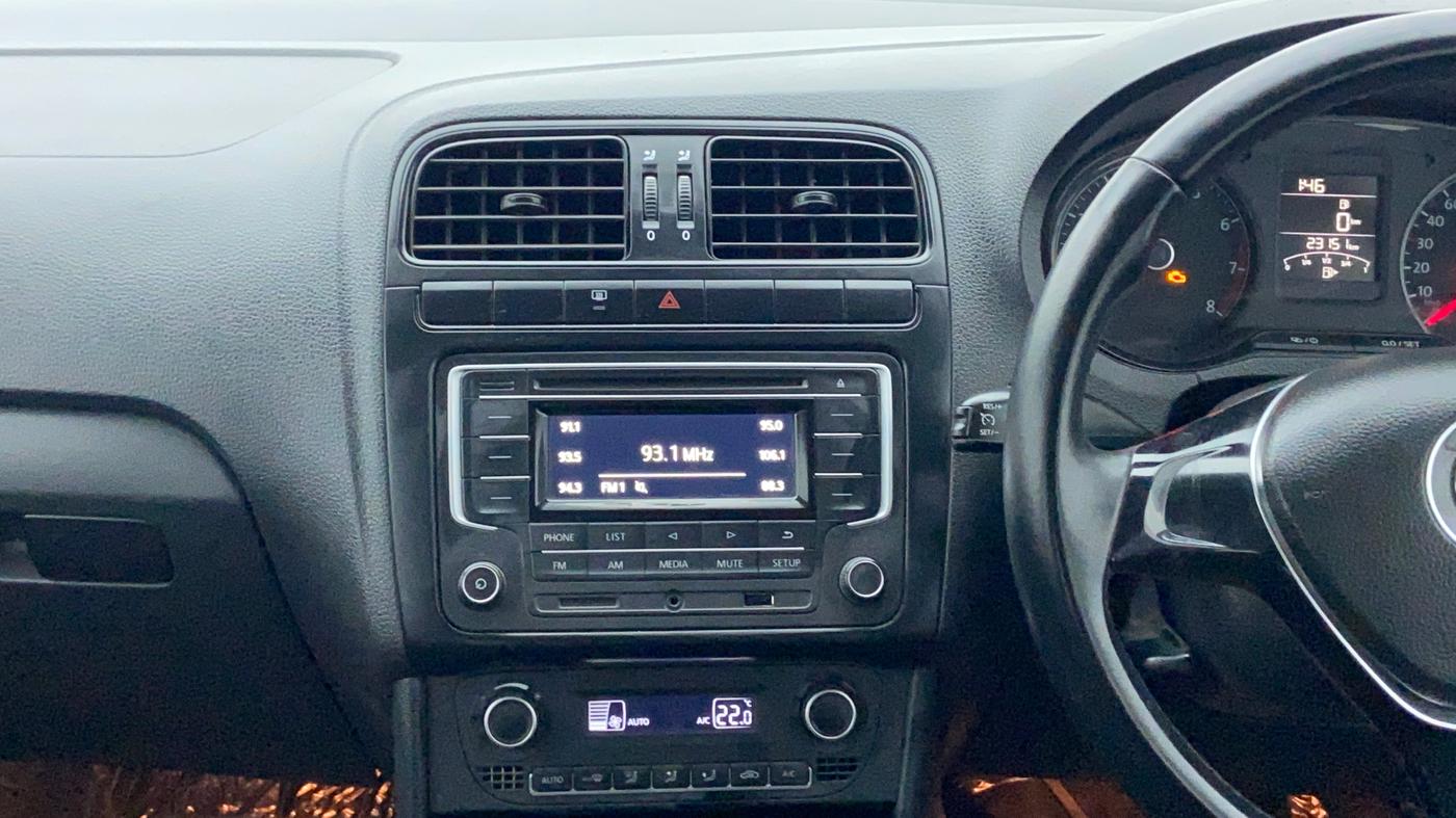 2018 Volkswagen Vento COMFORTLINE PETROL, Petrol, Manual, 24,137 km, Air Conditioner