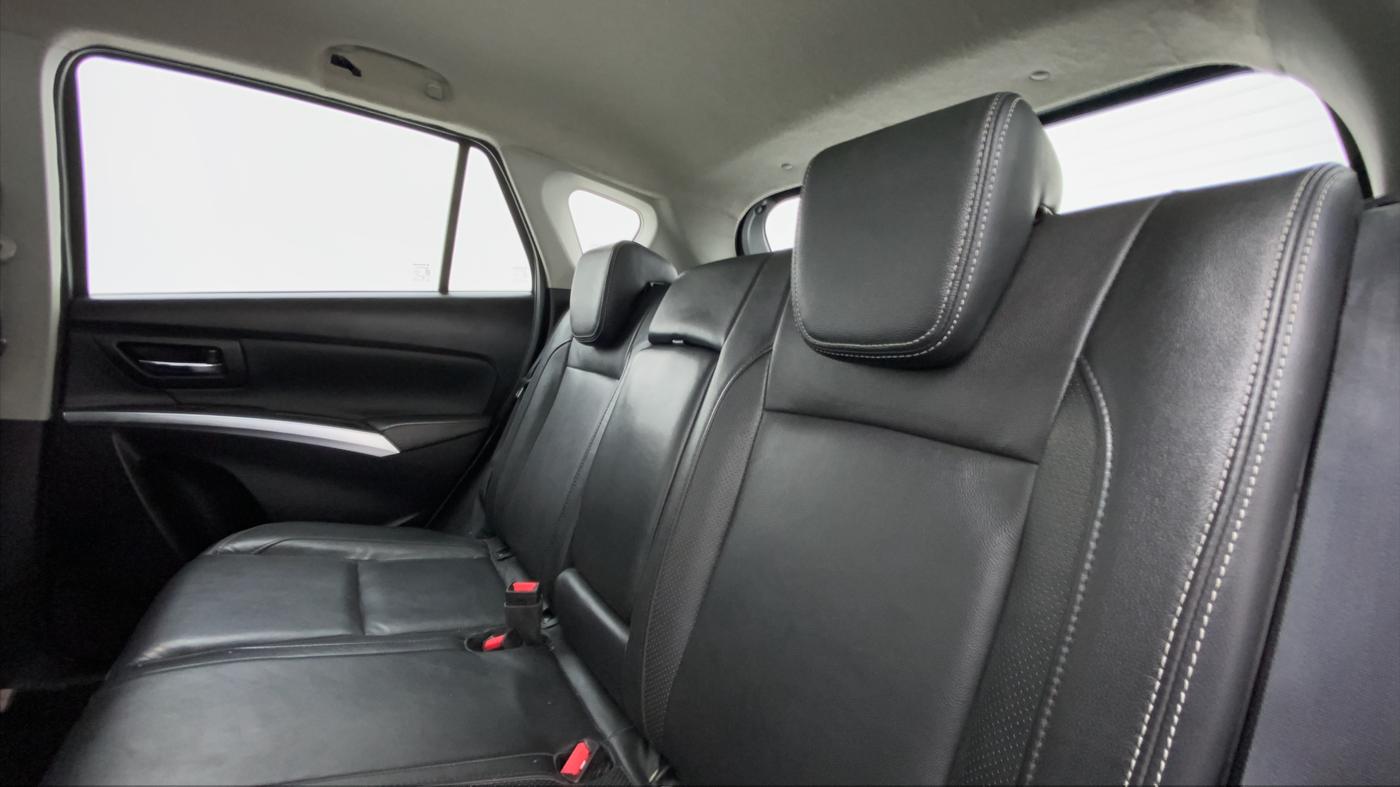 2020 Maruti S Cross ALPHA 1.5 SMART HYBRID, Petrol, Manual, 40,868 km, Right Side Rear Door Cabin