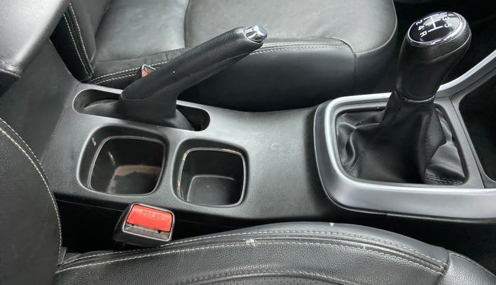 2020 Maruti S Cross ALPHA 1.5 SMART HYBRID, Petrol, Manual, 40,868 km, Gear Lever