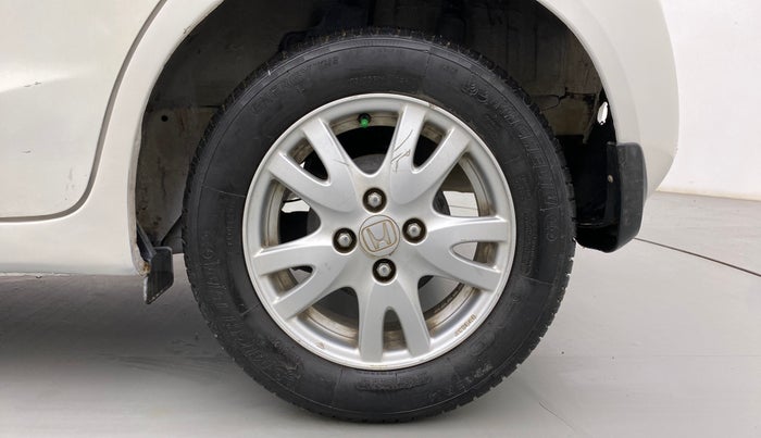 2013 Honda Brio VX AT, Petrol, Automatic, 70,800 km, Left Rear Wheel