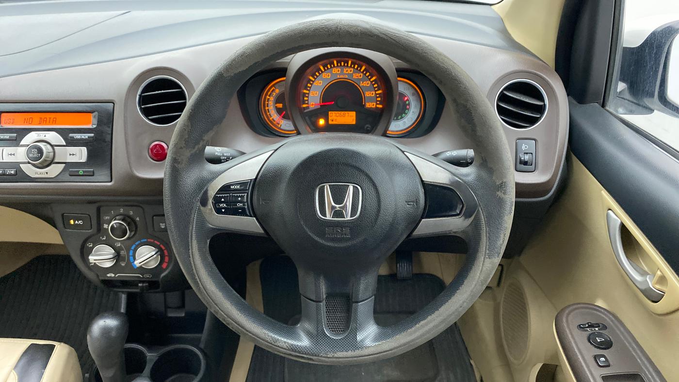 2013 Honda Brio VX AT, Petrol, Automatic, 70,800 km, Steering Wheel Close Up