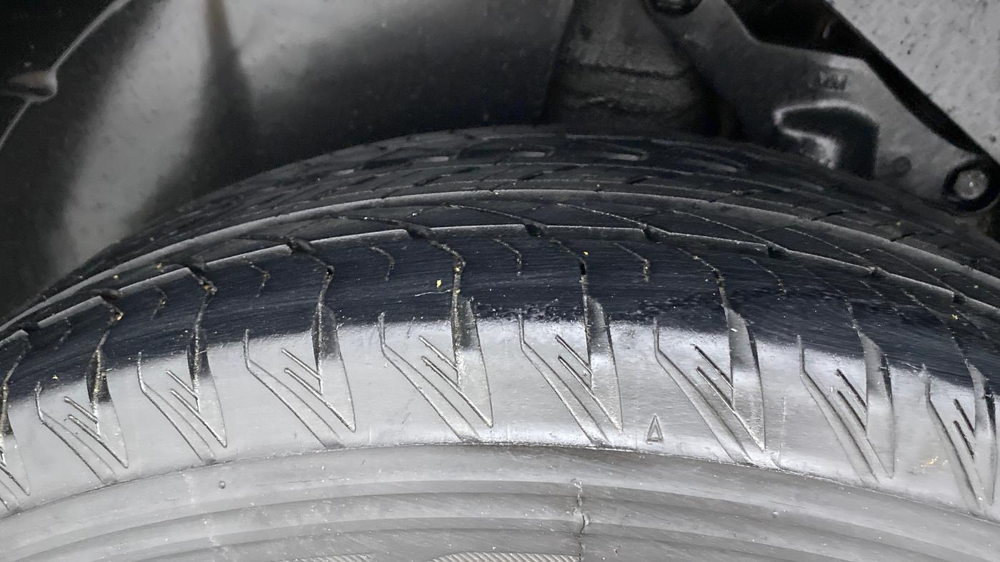 2021 Tata Safari XZ PLUS, Diesel, Manual, 46,186 km, Right Rear Tyre Tread