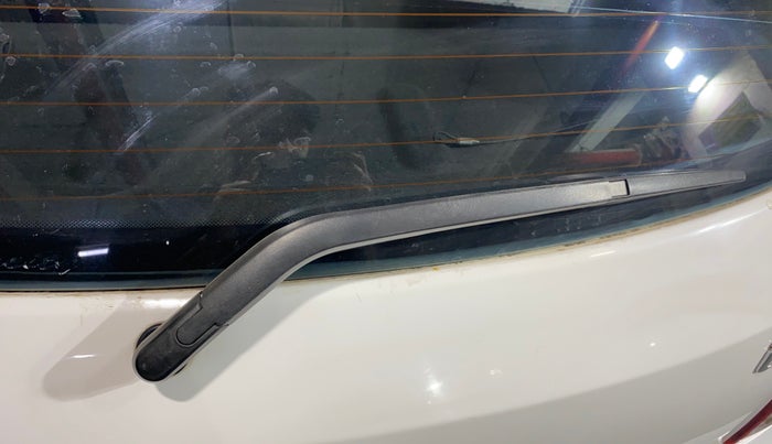 2013 Hyundai i20 ASTA 1.4 CRDI, Diesel, Manual, 1,10,731 km, Rear Wiper