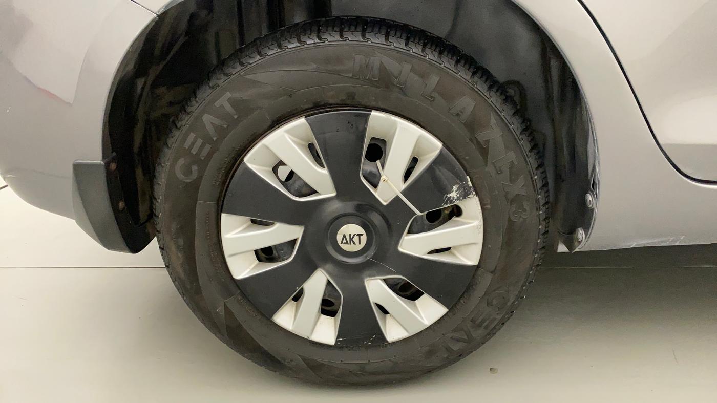 2012 Maruti Swift Dzire VXI, Petrol, Manual, 28,018 km, Right Rear Wheel
