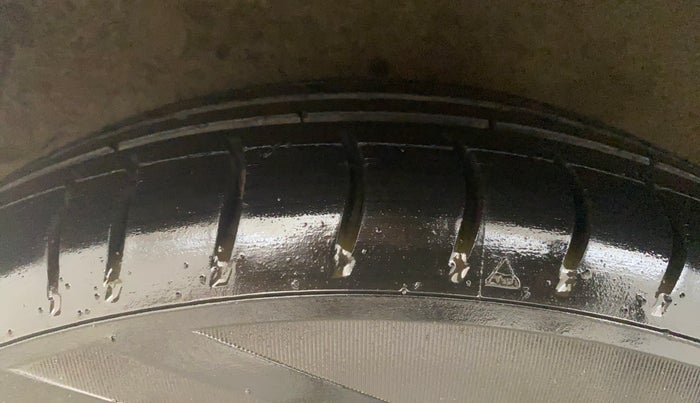 2013 Hyundai i10 SPORTZ 1.2, Petrol, Manual, 75,320 km, Right Rear Tyre Tread