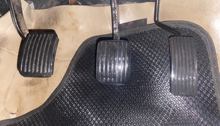 2013 Hyundai i10 SPORTZ 1.2, Petrol, Manual, 75,320 km, Pedals