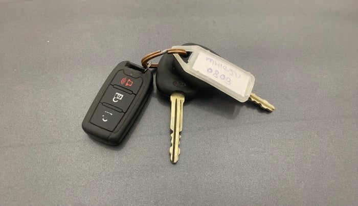 2013 Hyundai i10 SPORTZ 1.2, Petrol, Manual, 75,320 km, Key Close Up