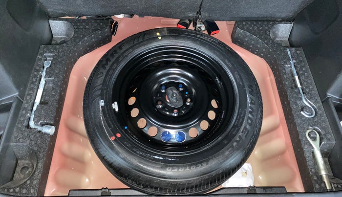 2022 Maruti BREZZA ZXI + SMART HYBRID DUAL TONE, Petrol, Manual, 17,375 km, Spare Tyre