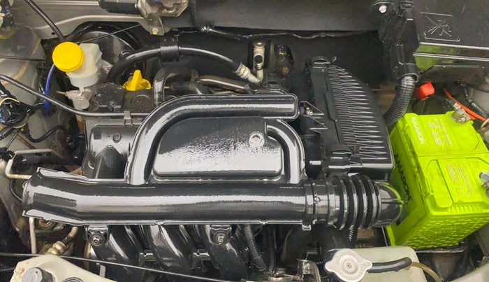 2017 Renault Kwid RXT 1.0 AMT, Petrol, Automatic, 43,633 km, Engine View