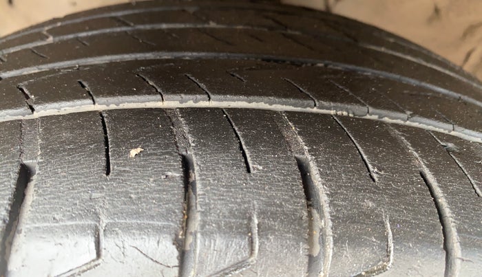 2020 KIA SELTOS HTX IVT 1.5 PETROL, Petrol, Automatic, 59,859 km, Left Front Tyre Tread