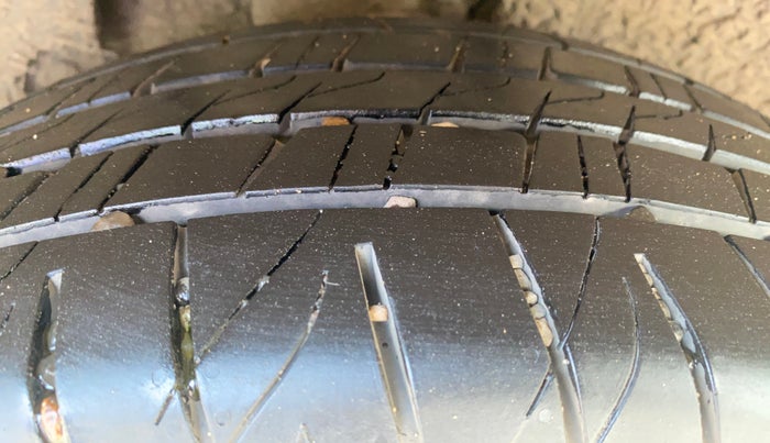 2020 KIA SELTOS HTX IVT 1.5 PETROL, Petrol, Automatic, 59,859 km, Right Rear Tyre Tread