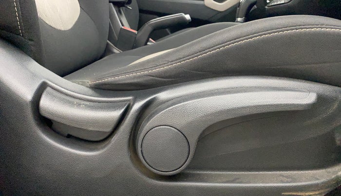 2018 Hyundai Creta SX AT 1.6 PETROL, Petrol, Automatic, 49,865 km, Driver Side Adjustment Panel