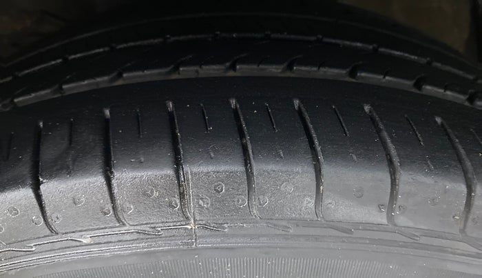 2018 Hyundai Creta 1.6 SX AT CRDI, Diesel, Automatic, 37,681 km, Left Front Tyre Tread
