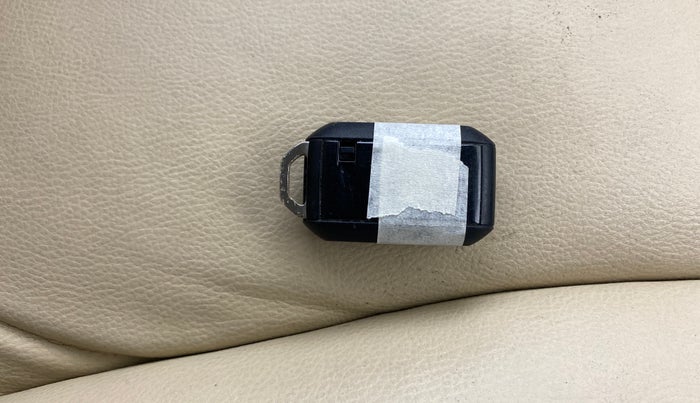 2021 Maruti Baleno ZETA CVT PETROL 1.2, Petrol, Automatic, 62,383 km, Key Close Up