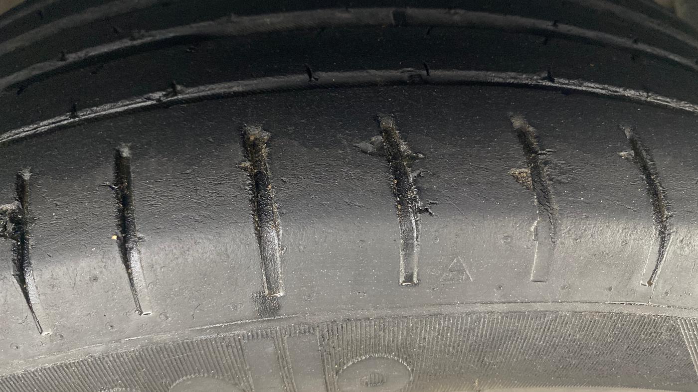 2021 Maruti Baleno ZETA CVT PETROL 1.2, Petrol, Automatic, 62,450 km, Right Front Tyre Tread