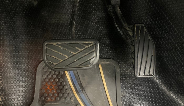 2021 Maruti Baleno ZETA CVT PETROL 1.2, Petrol, Automatic, 62,383 km, Pedals