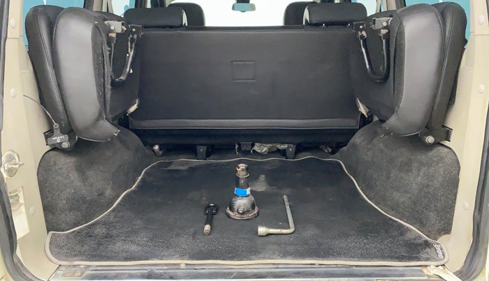 2017 Mahindra Scorpio S11, Diesel, Manual, 86,925 km, Boot Inside