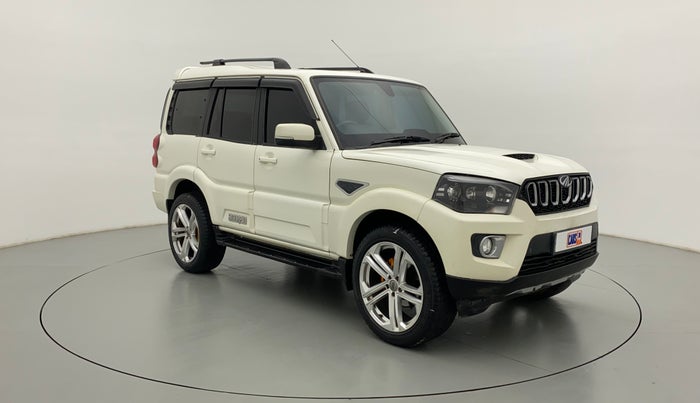 2017 Mahindra Scorpio S11, Diesel, Manual, 86,925 km, Right Front Diagonal