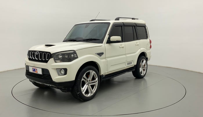 2017 Mahindra Scorpio S11, Diesel, Manual, 86,925 km, Left Front Diagonal