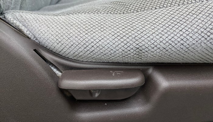 2013 Hyundai Santro Xing GL PLUS, Petrol, Manual, 79,937 km, Driver Side Adjustment Panel