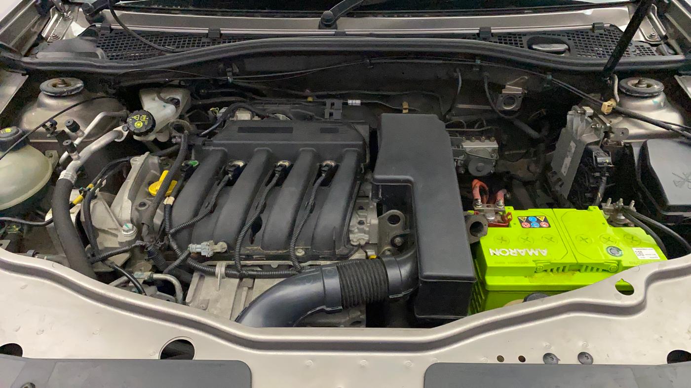 2017 Nissan Terrano XL (P), Petrol, Manual, 32,230 km, Engine View