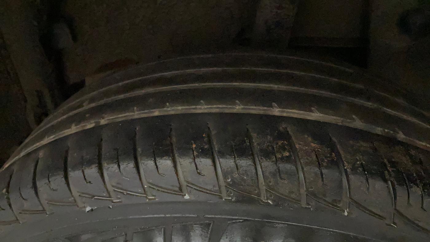 2017 Nissan Terrano XL (P), Petrol, Manual, 32,230 km, Left Rear Tyre Tread