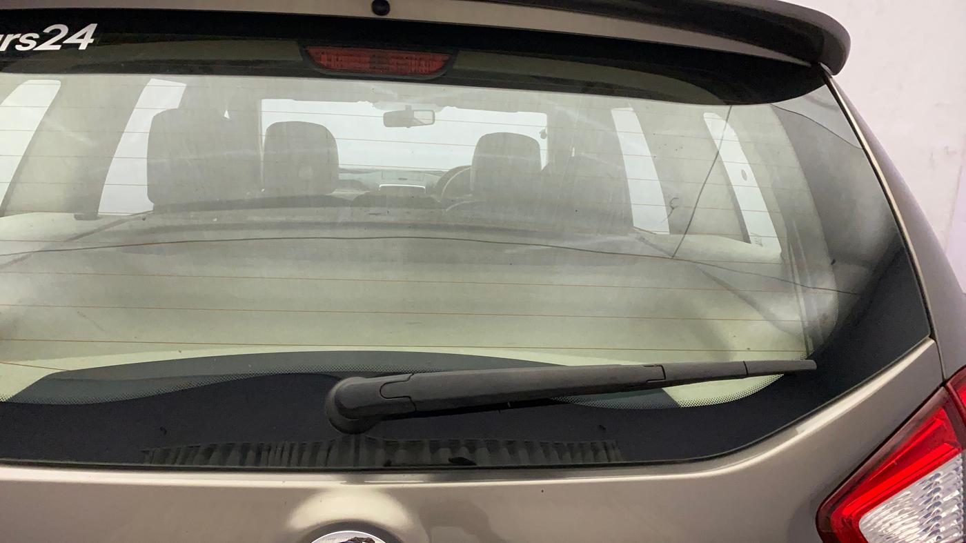2017 Nissan Terrano XL (P), Petrol, Manual, 32,230 km, Rear Wiper