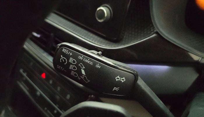 2022 Skoda KUSHAQ STYLE 1.0L TSI AT (6 AIRBAGS), Petrol, Automatic, 39,070 km, Adaptive Cruise Control