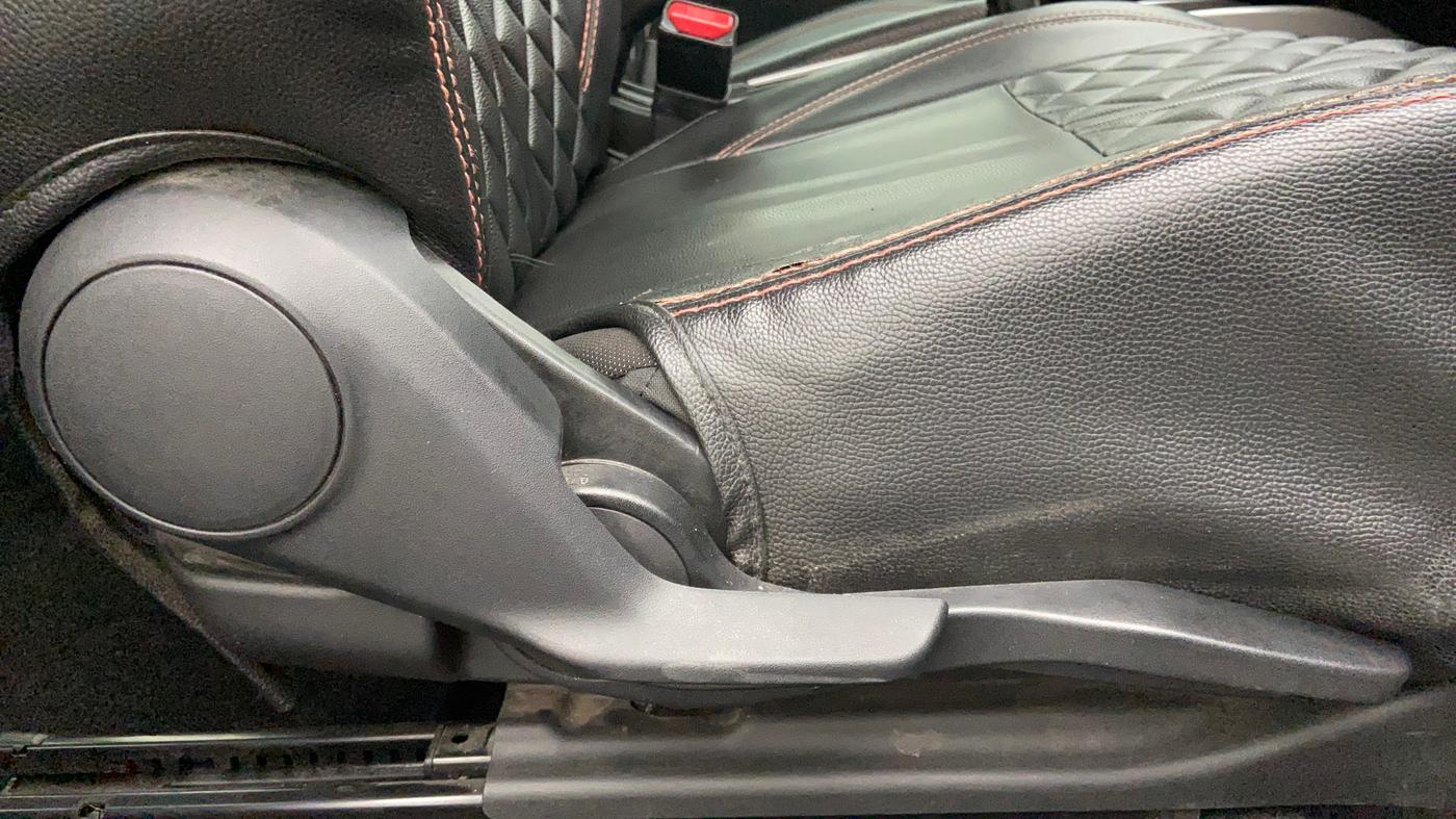 2020 Maruti Baleno ALPHA PETROL 1.2, Petrol, Manual, 43,775 km, Driver Side Adjustment Panel
