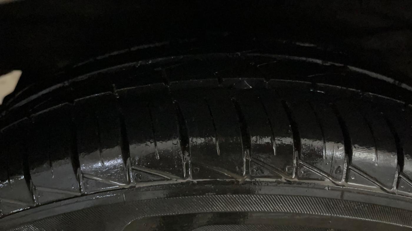 2019 Hyundai NEW SANTRO SPORTZ CNG, CNG, Manual, 88,433 km, Right Rear Tyre Tread