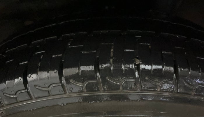 2019 Hyundai NEW SANTRO SPORTZ CNG, CNG, Manual, 88,358 km, Left Rear Tyre Tread